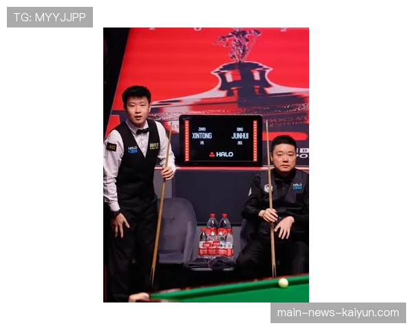 斯诺克世锦赛:赵心童13-9淘汰丁俊晖,挺进八强。,斯诺克赵翰洋 斯诺克世锦赛:赵心童13-9淘汰丁俊晖,挺进八强。,斯诺克赵翰洋